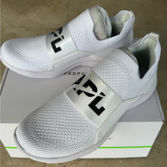 NWT APL Women’s TechLoom Bliss Triple White / Black - Picture 10 of 13